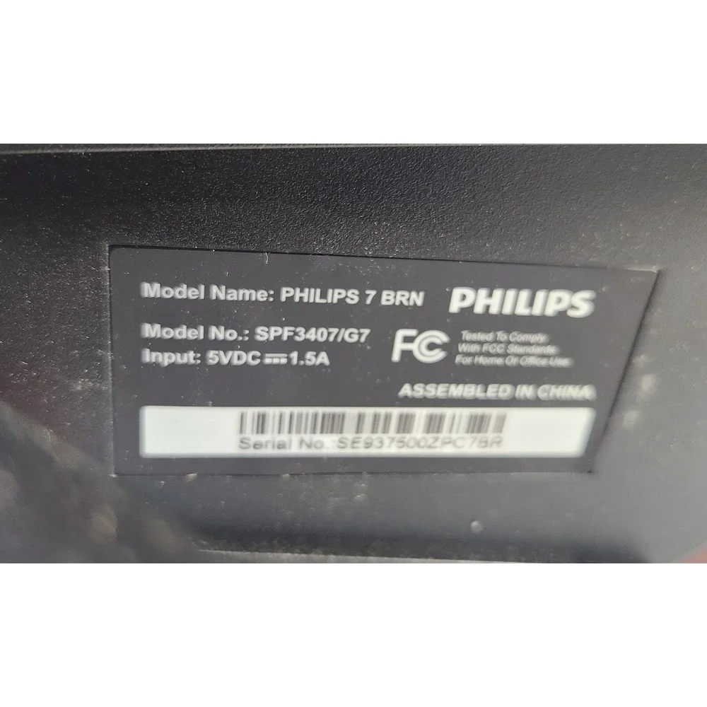 Phillips Digital Photo Frame 7 Inch Mahogany LED Electronic